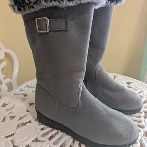 Gray Women's Boots with Faux Fur Trim